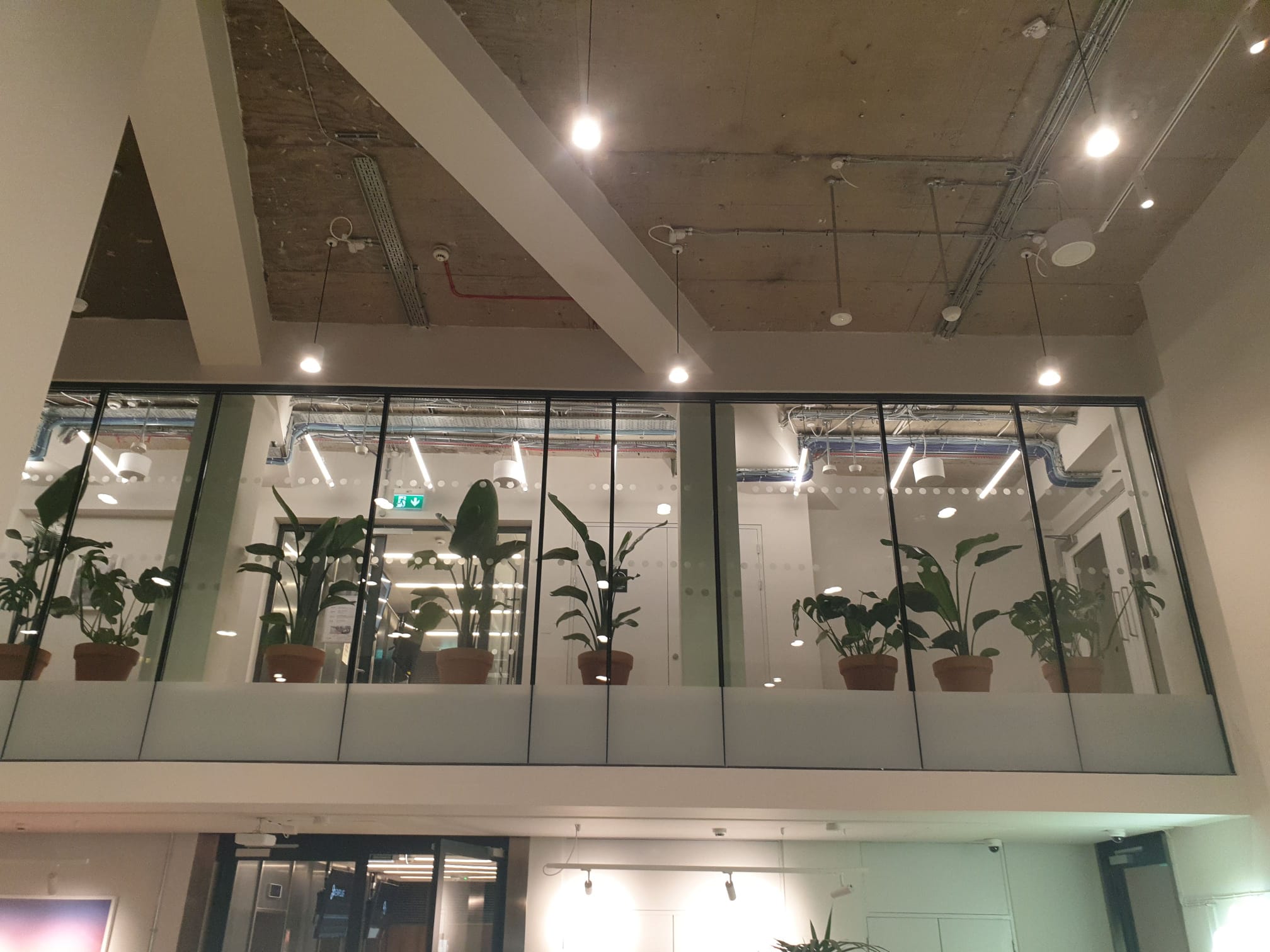 Office glazing with recessed lighting